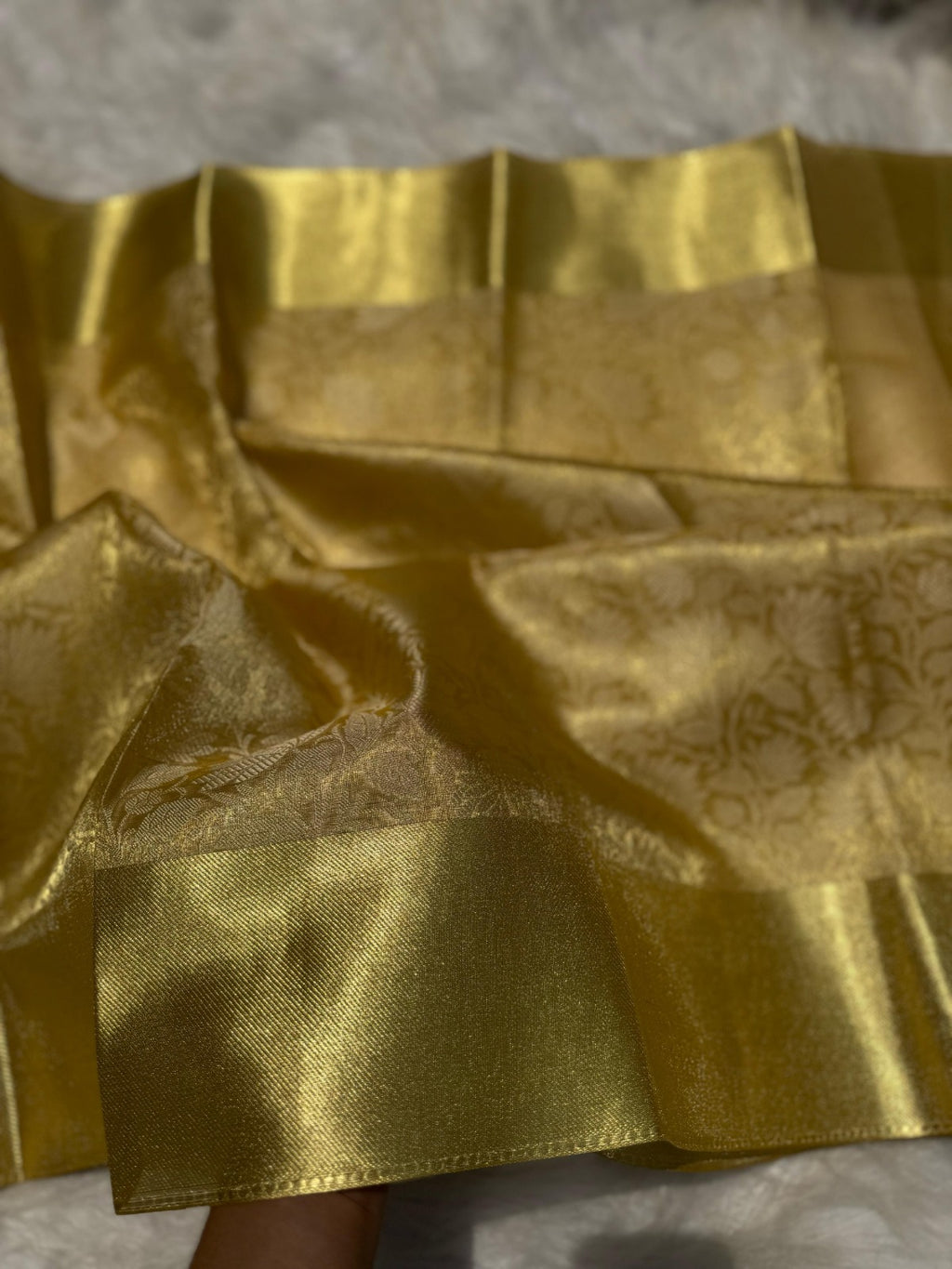Banarasi Tissue Silk Saree-BTSGLD01
