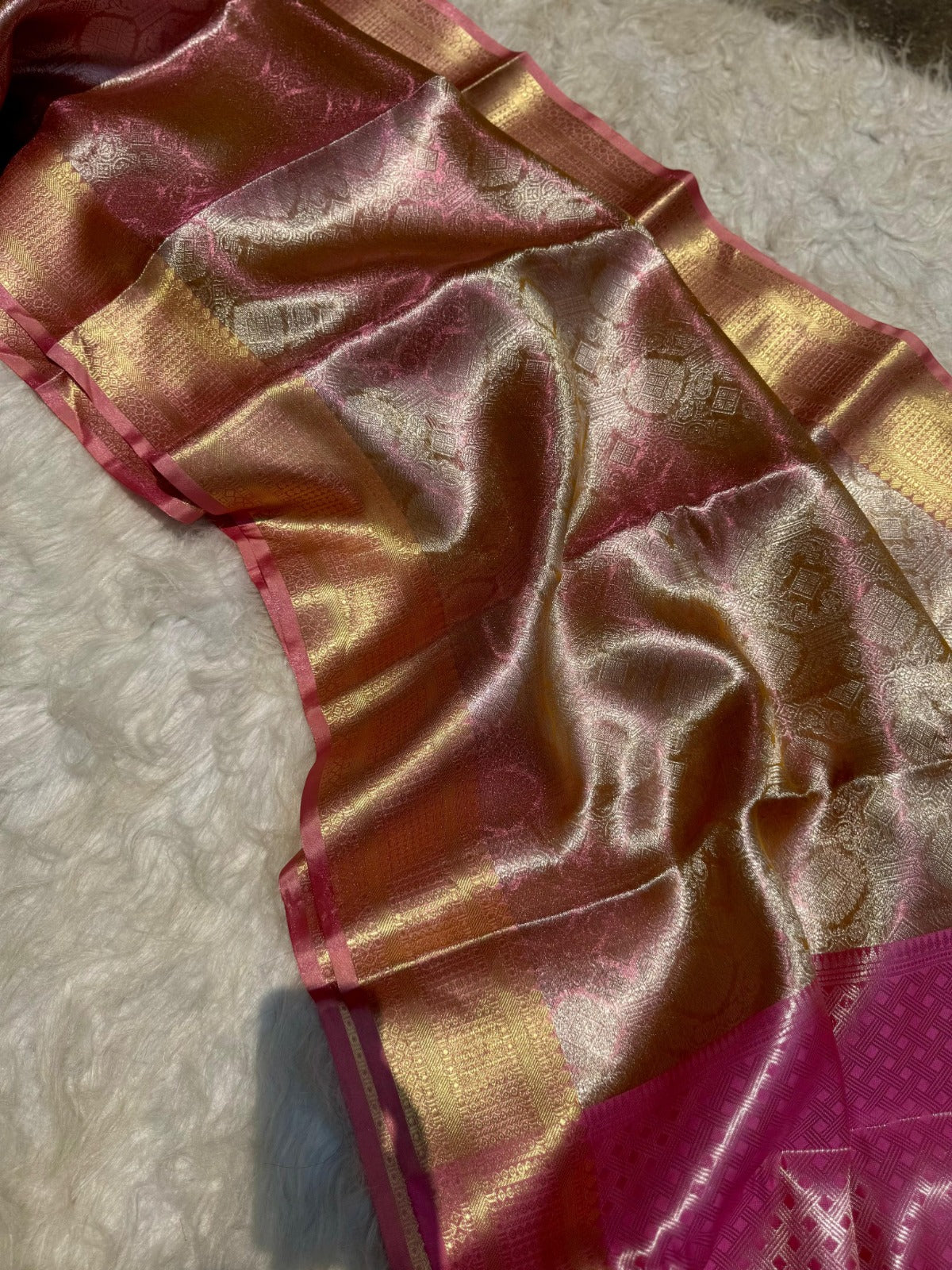 Banarasi Soft Tissue Silk Saree-BTSWNG01