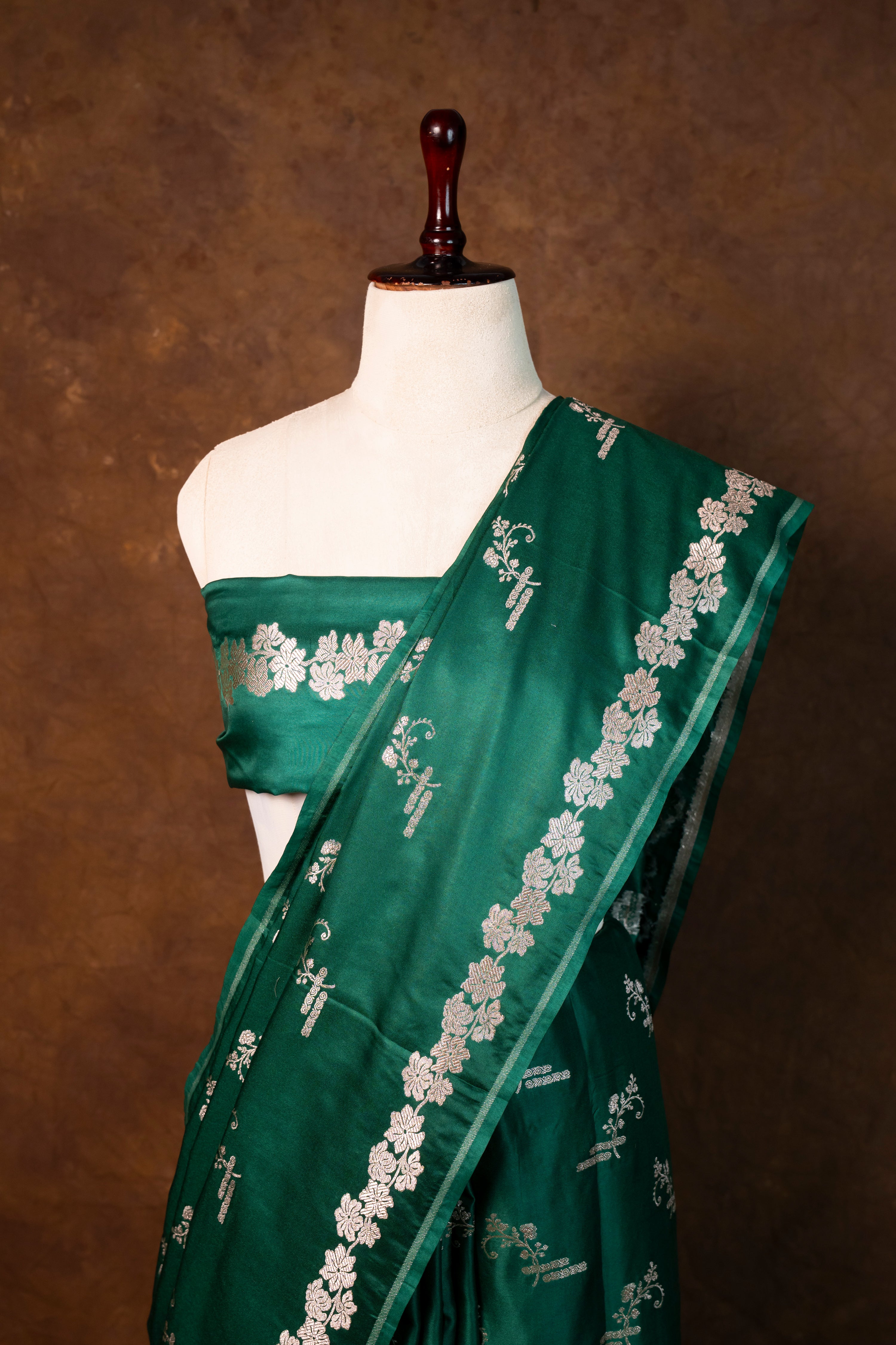 Banarasi Mashru Silk Saree - AMAS2508