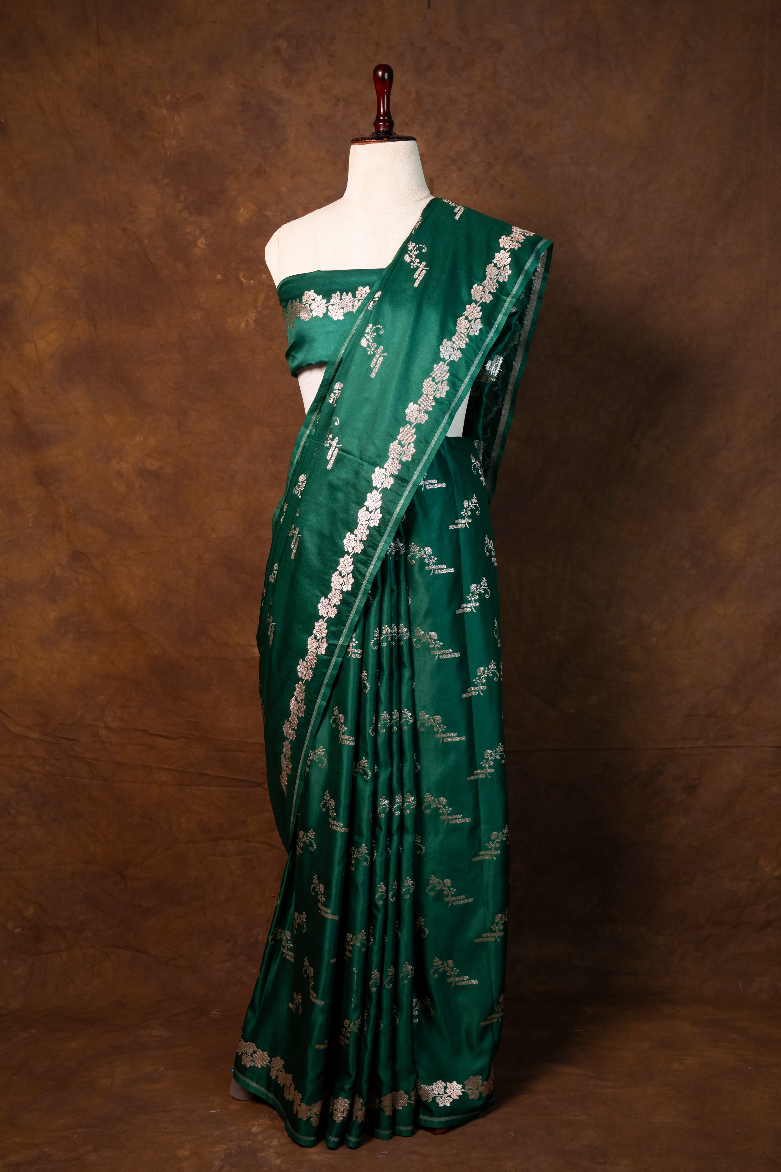 Banarasi Mashru Silk Saree - AMAS2508