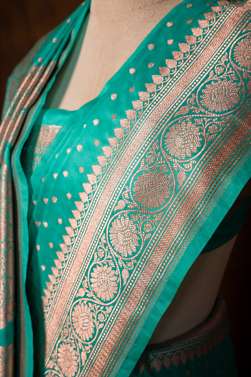 Banarasi Mashru Silk Saree - AMAS3215