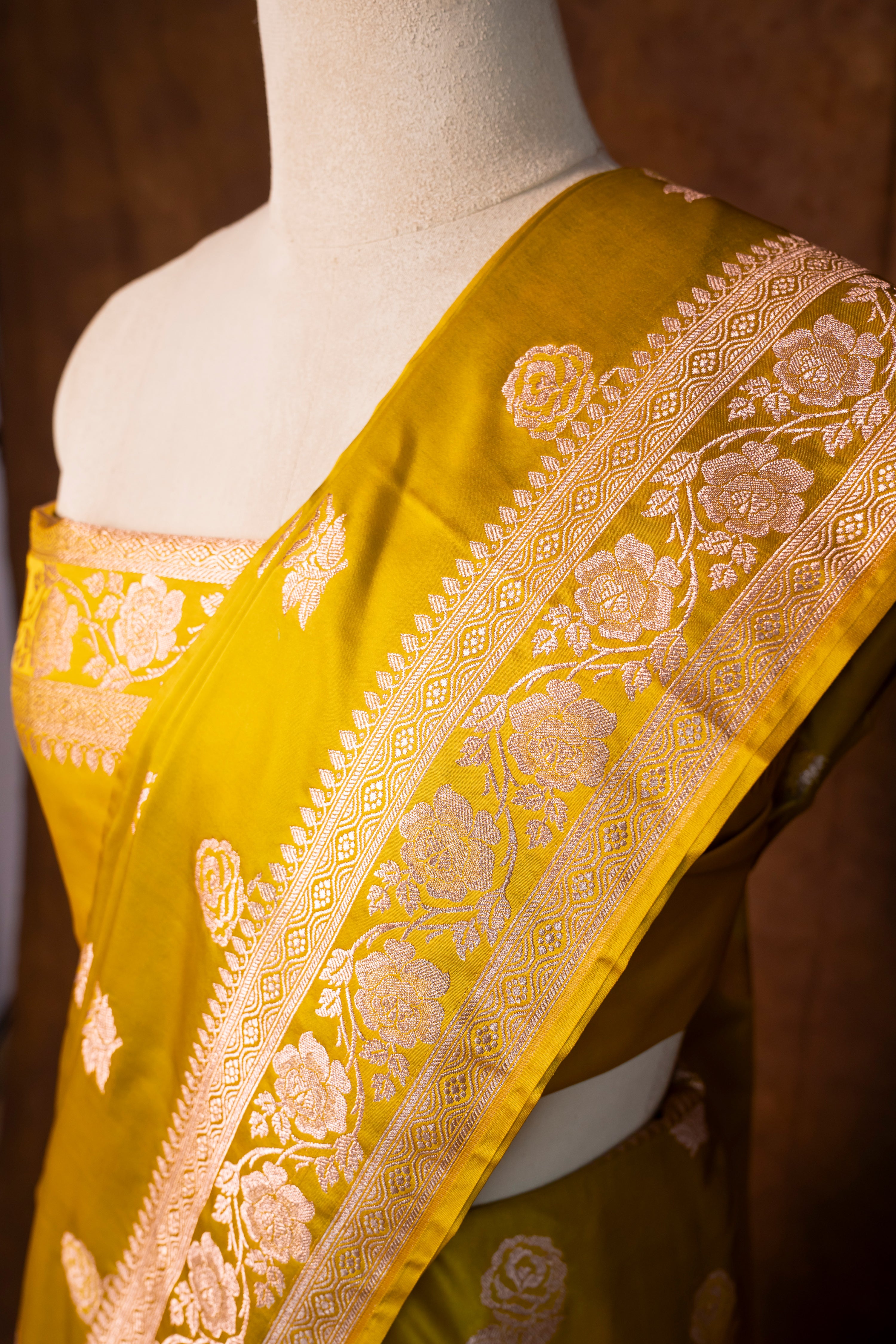 Banarasi Mashru Silk Saree - AMAS3316