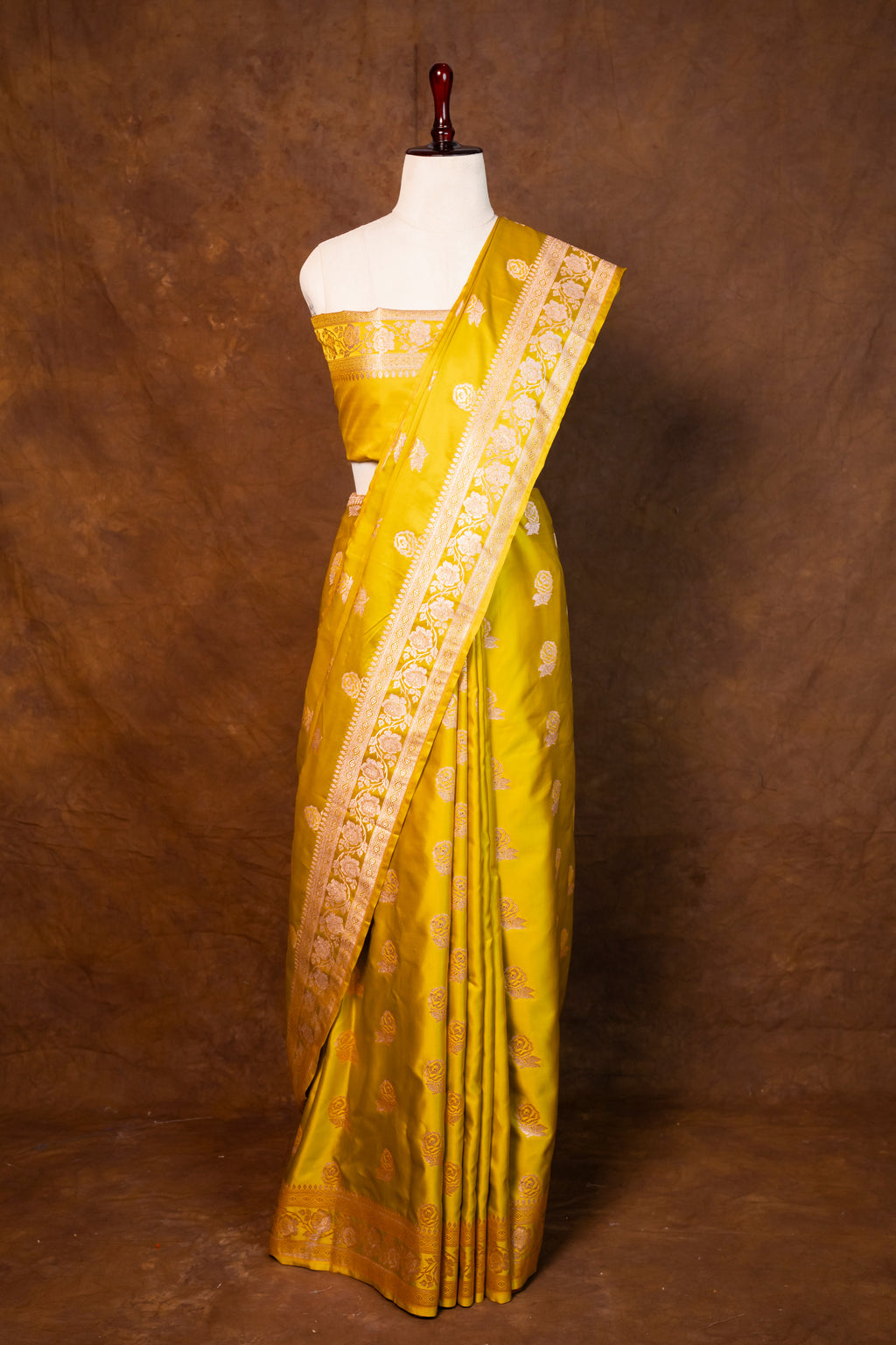 Banarasi Mashru Silk Saree - AMAS3316
