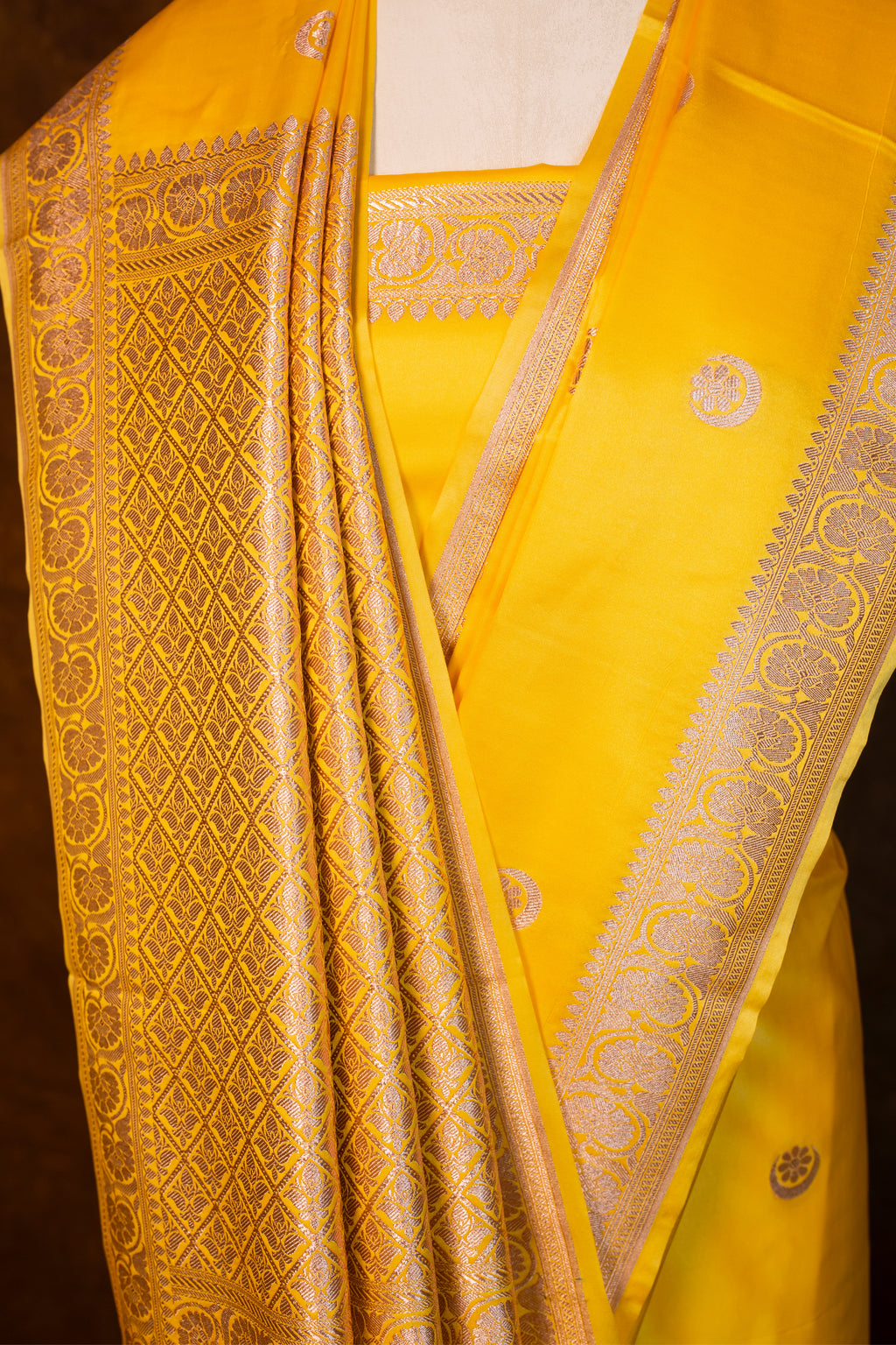 Banarasi Mashru Silk Saree - AMAS3317