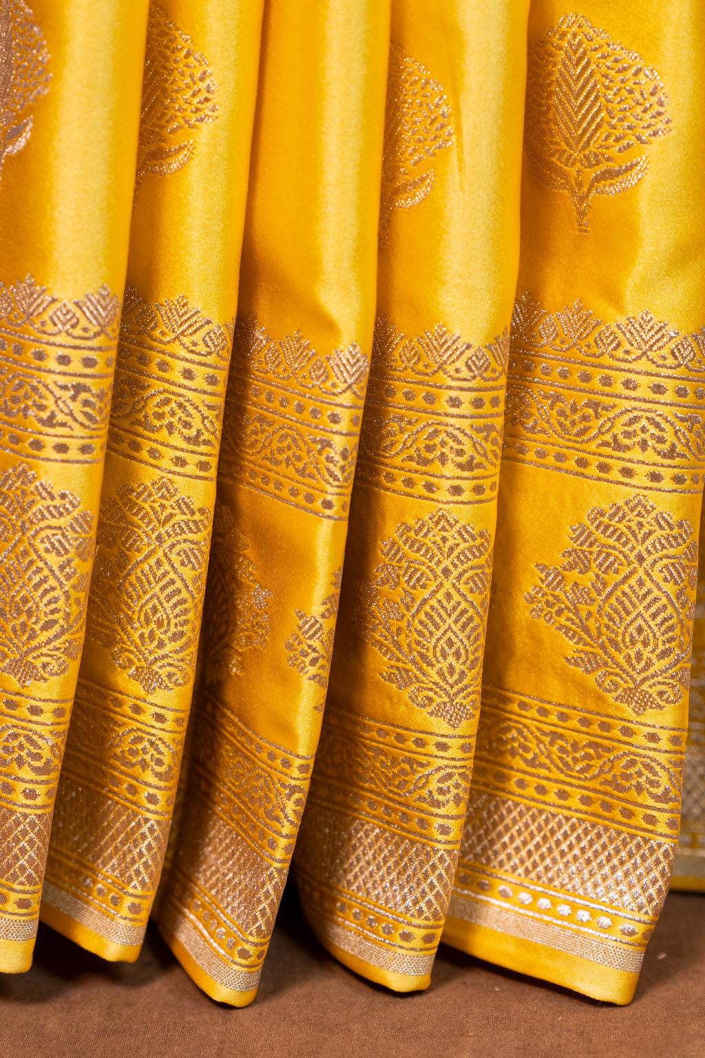 Banarasi Mashru Silk Saree - AMAS3519
