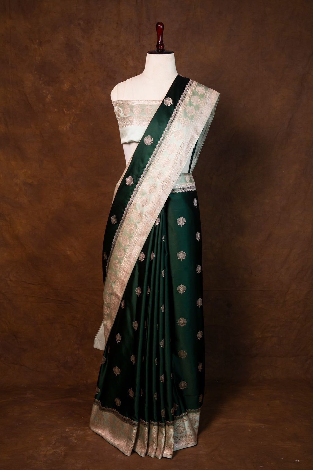 Banarasi Mashru Silk Saree - AMAS3721
