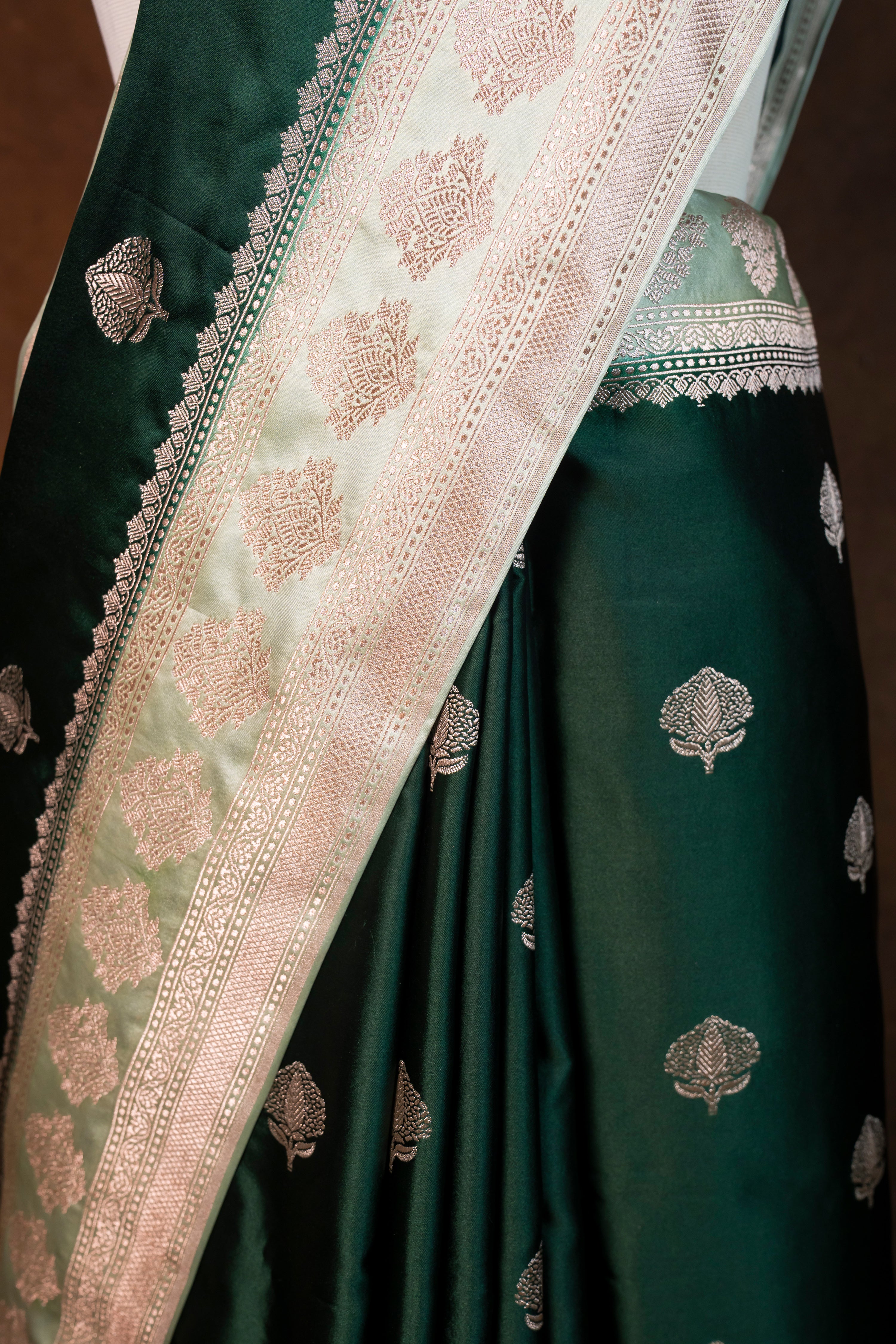 Banarasi Mashru Silk Saree - AMAS3721