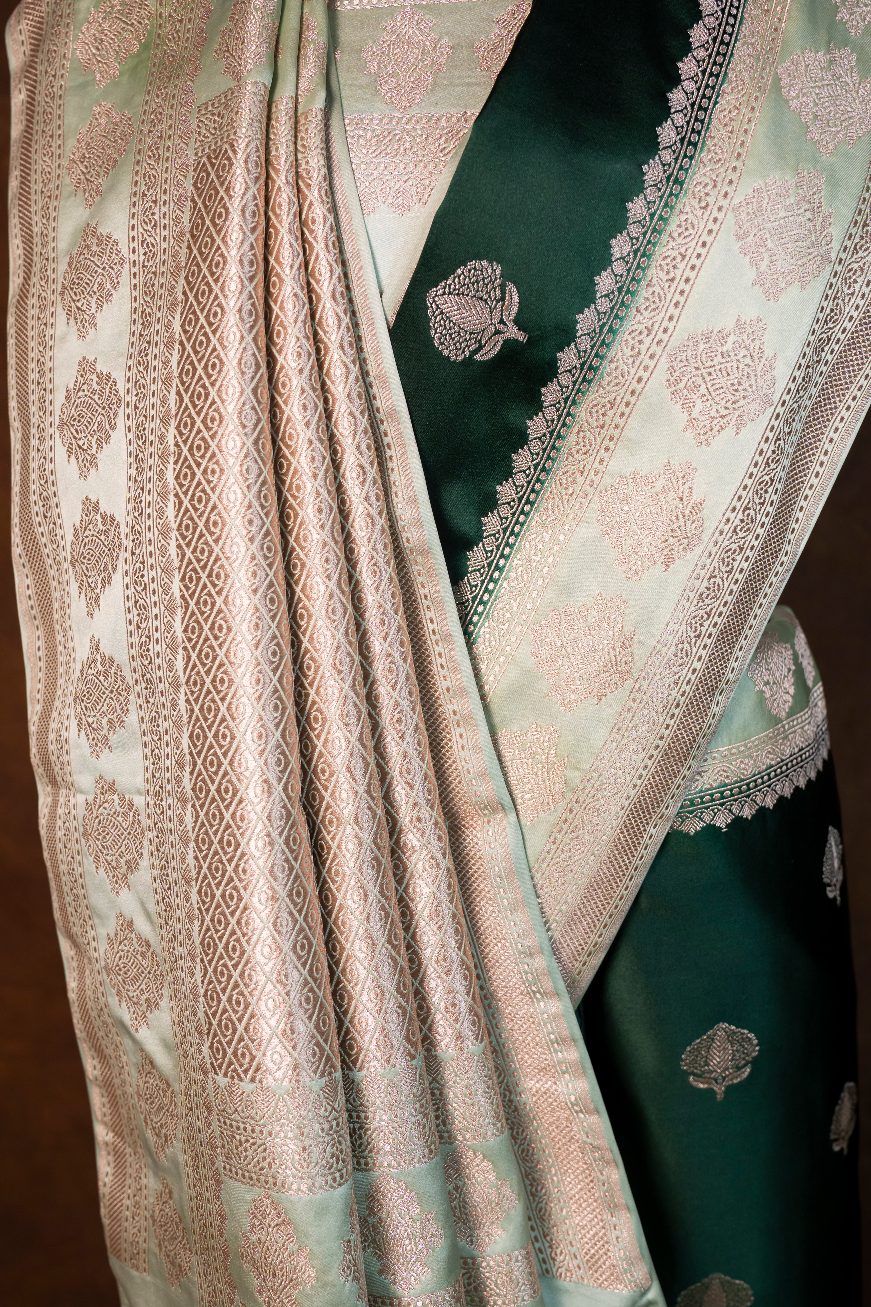 Banarasi Mashru Silk Saree - AMAS3721
