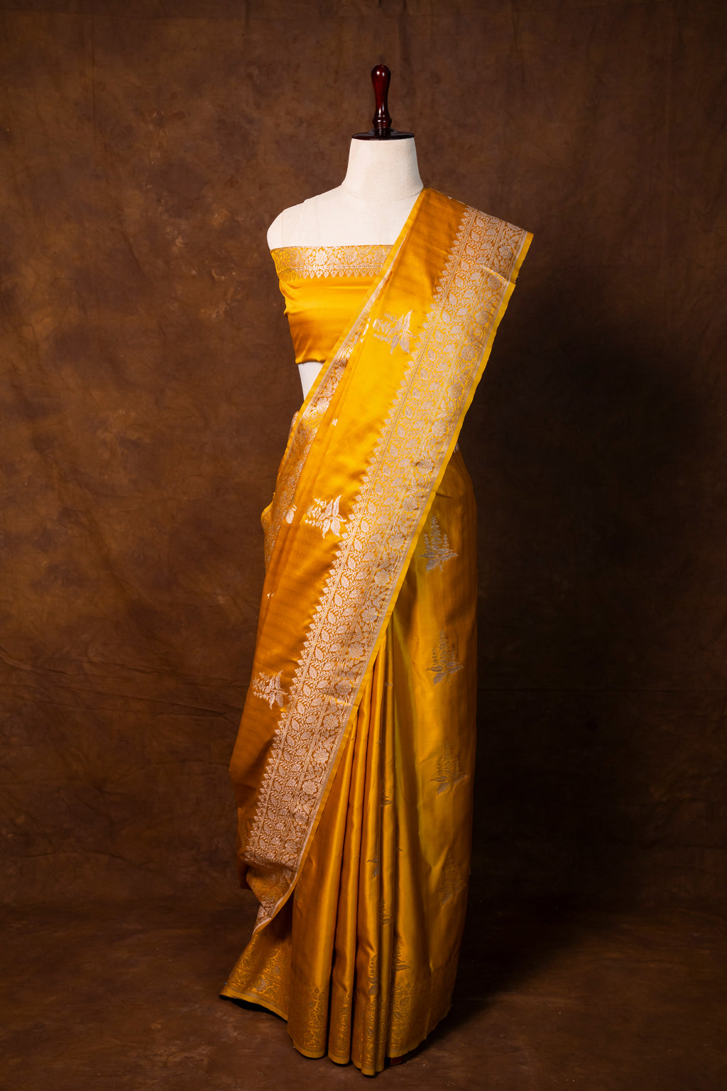 Banarasi Mashru Silk Saree - AMAS4226
