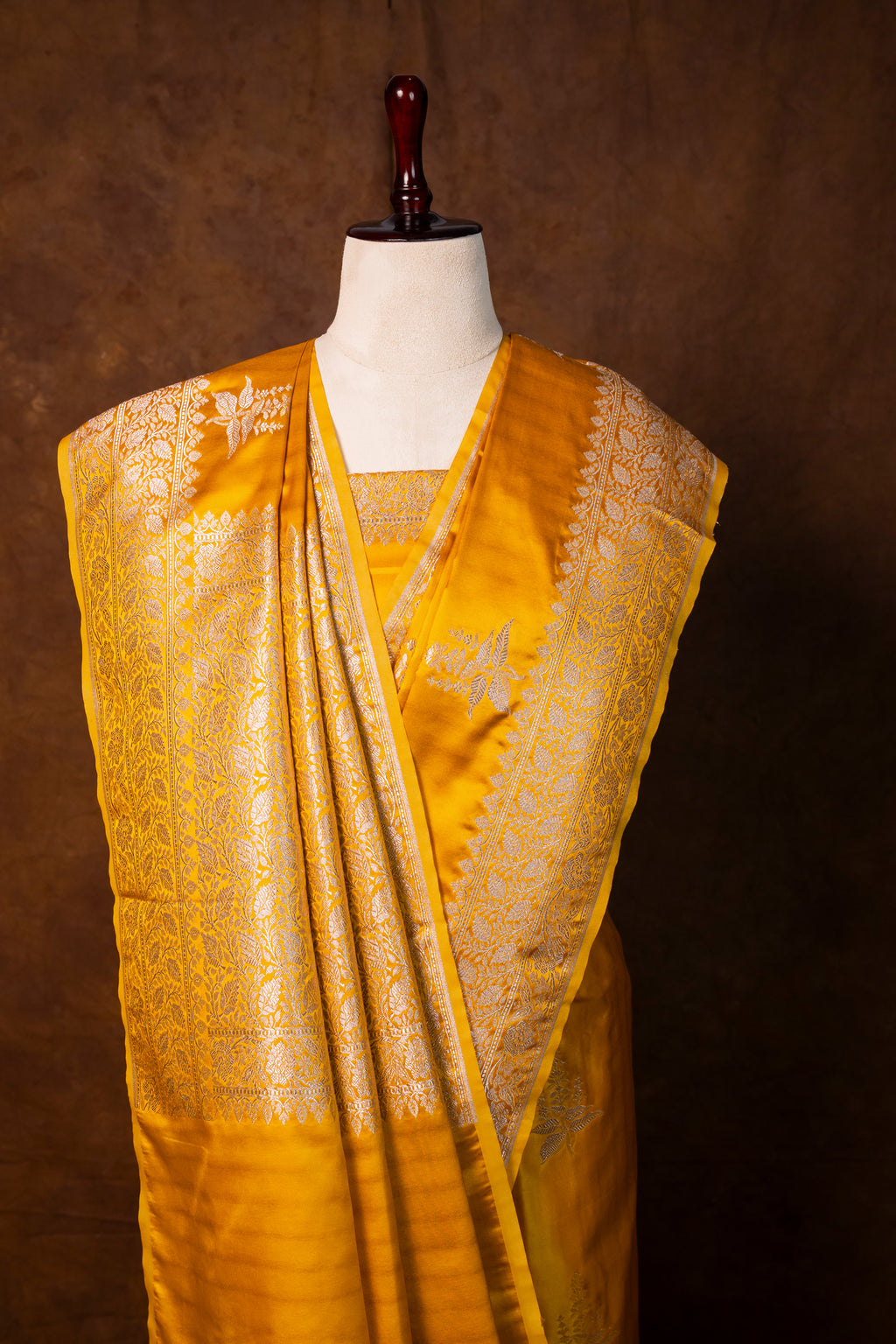 Banarasi Mashru Silk Saree - AMAS4226
