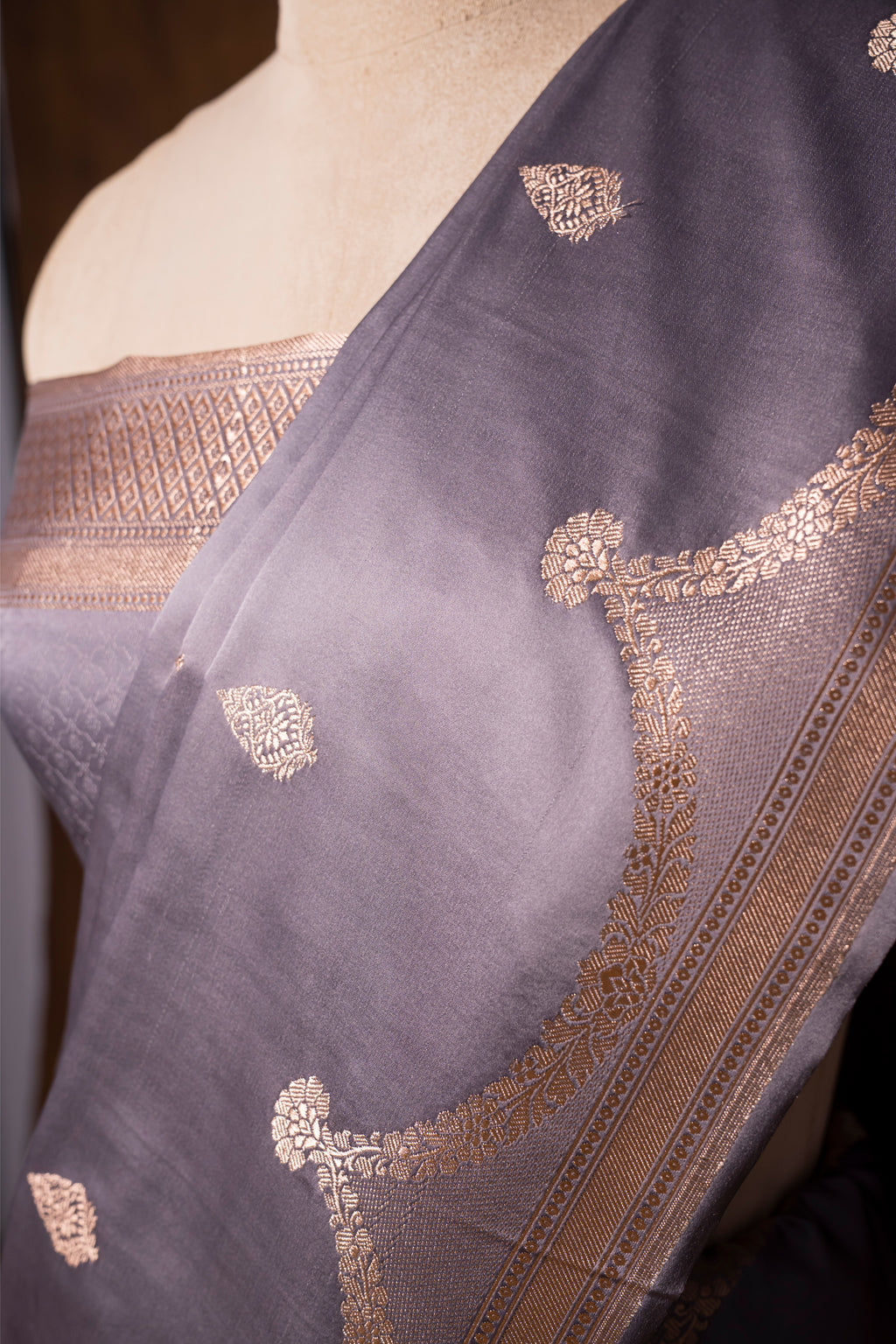 Banarasi Mashru Silk Saree - AMAS4327