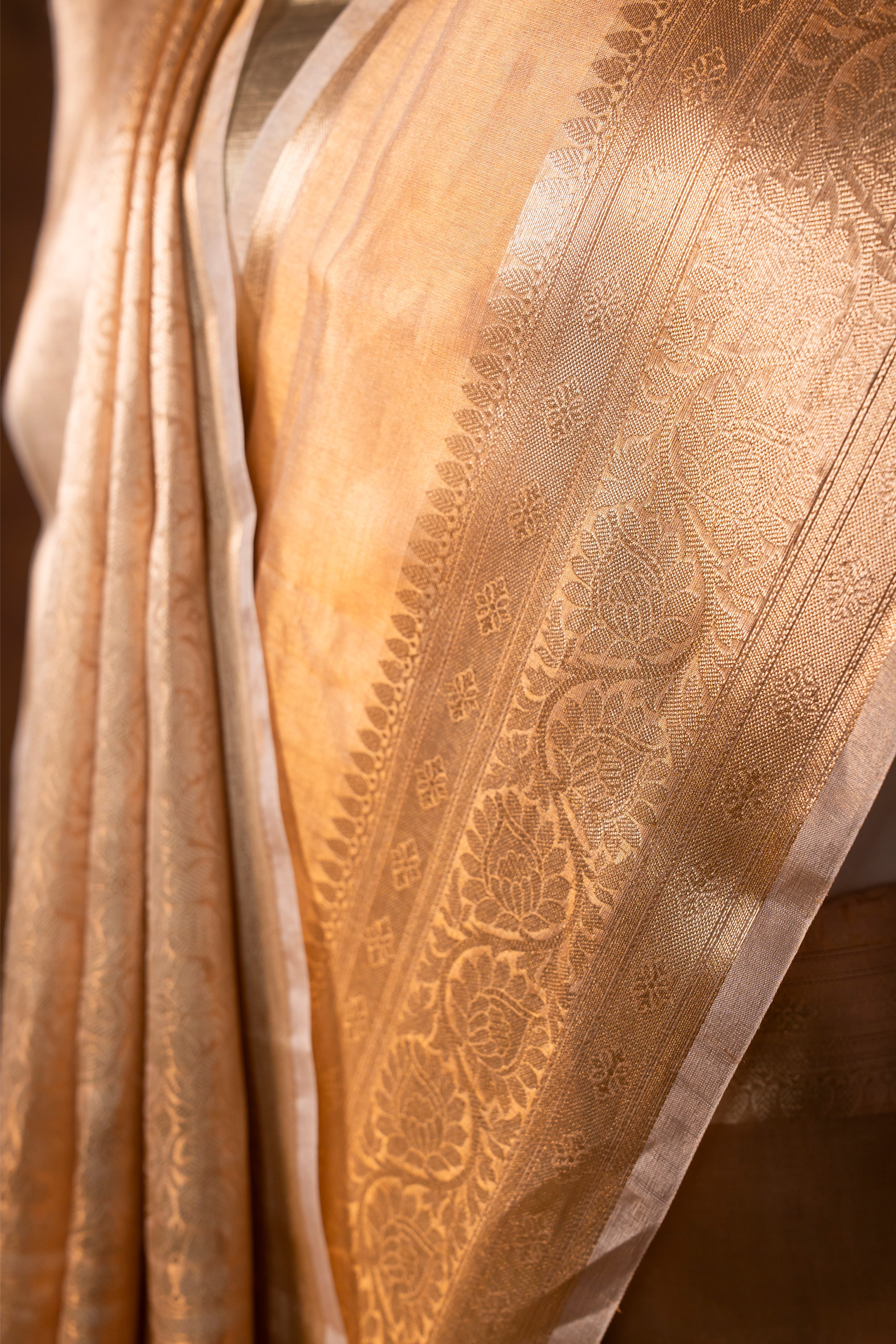 Banarasi Handloom Tissue Silk Saree - ATIS1807