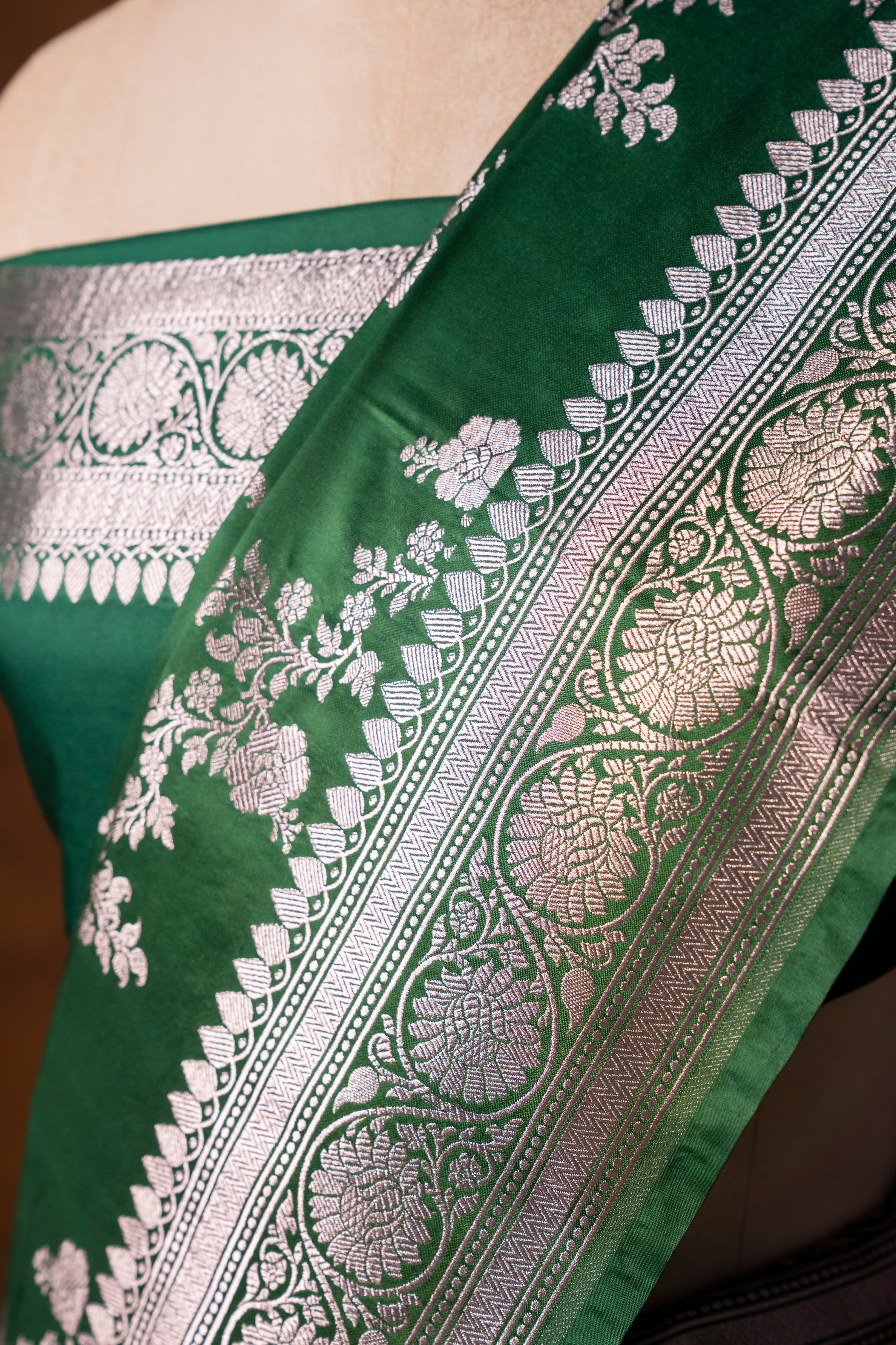 Banarasi Mashru Silk Saree - AMAS4932