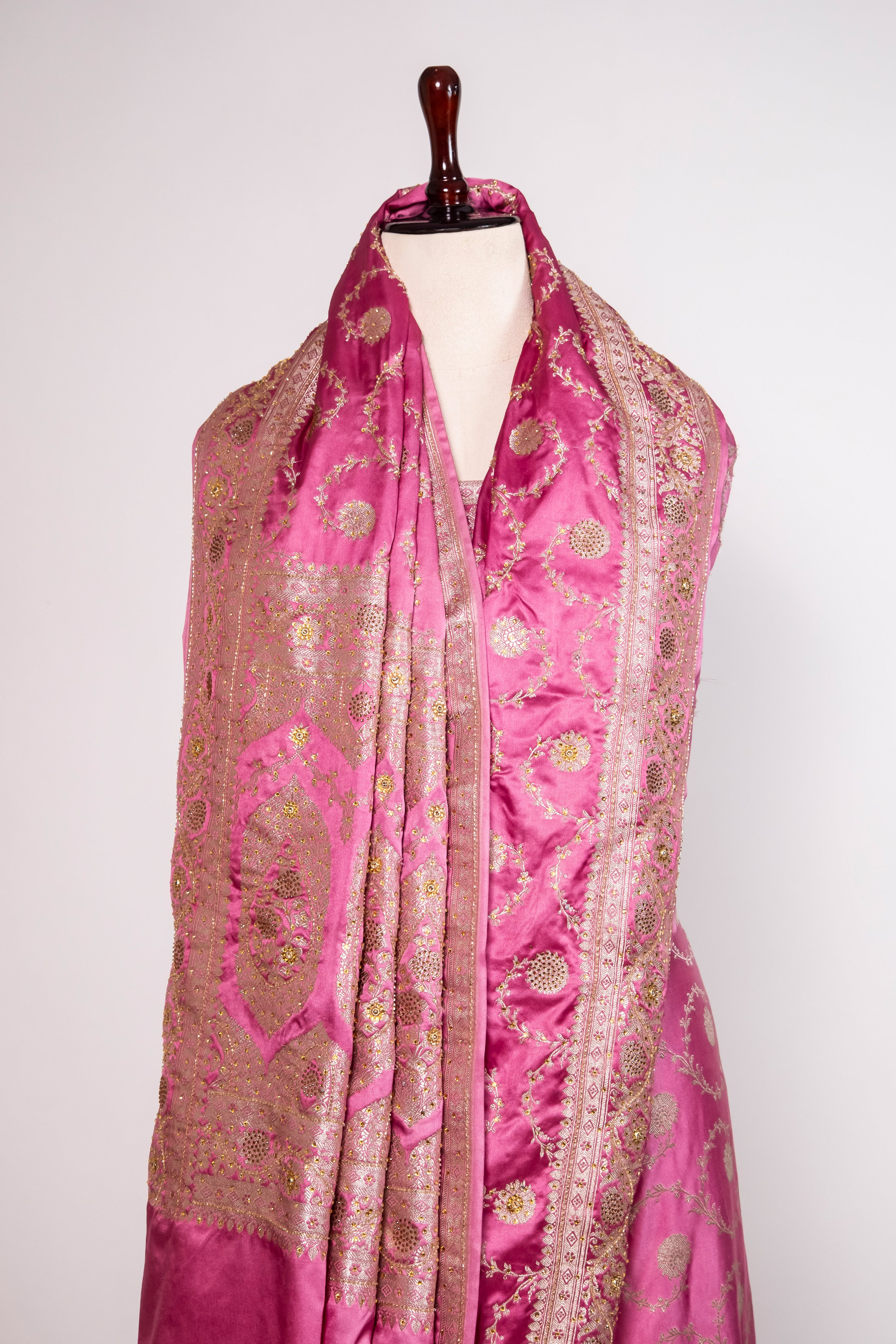 Banarasi Mashru Silk Saree - AMAS2737