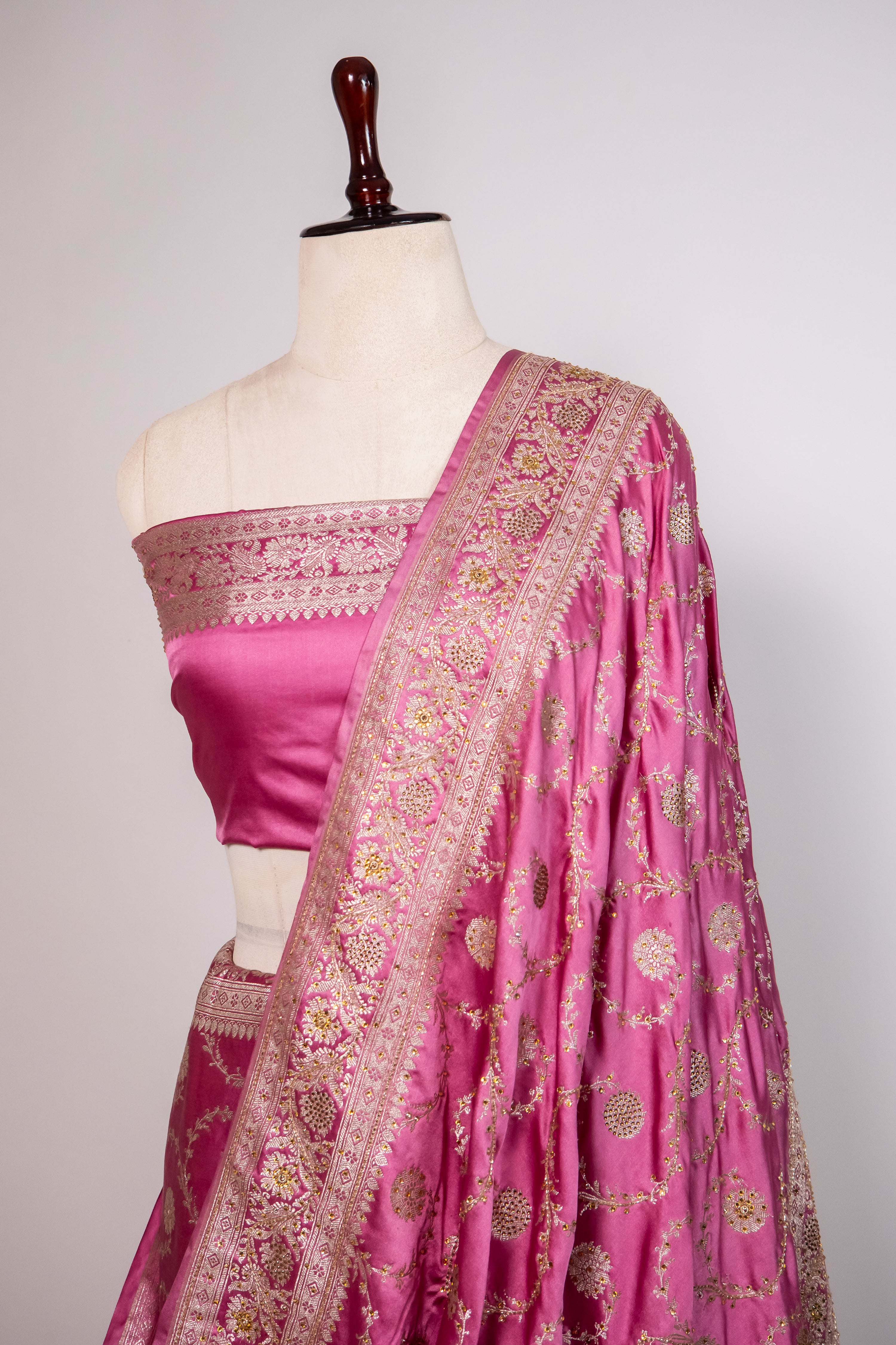 Banarasi Mashru Silk Saree - AMAS2737