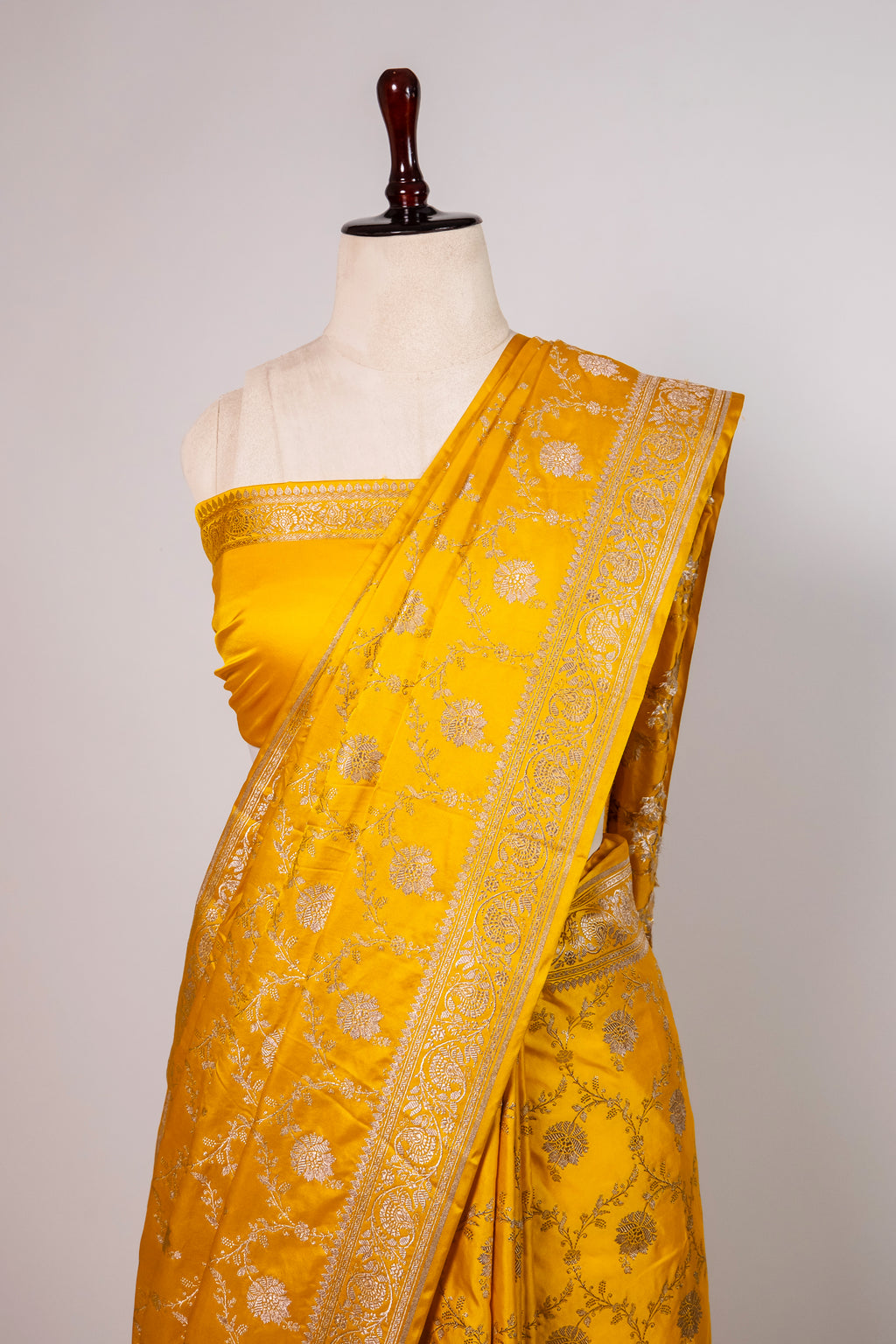 Banarasi Mashru Silk Saree - AMAS2939