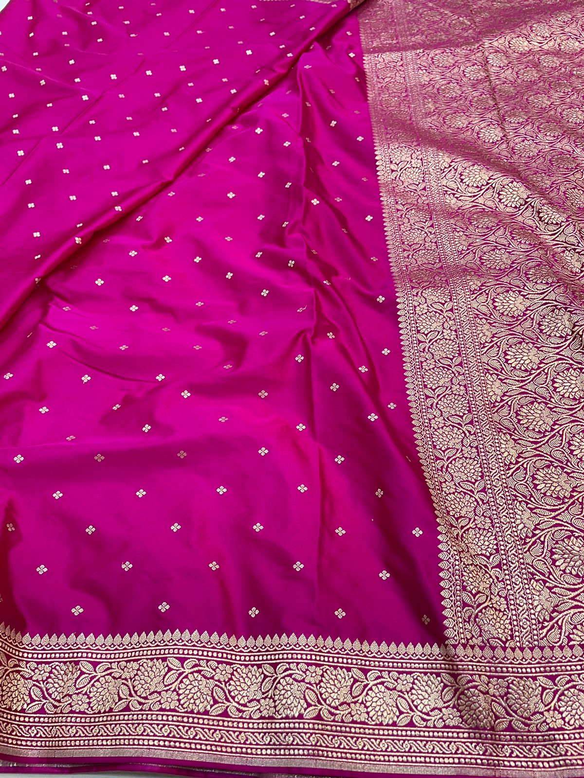 Premium Mashru Silk Saree with Allover Booties Weave - AMSBP1