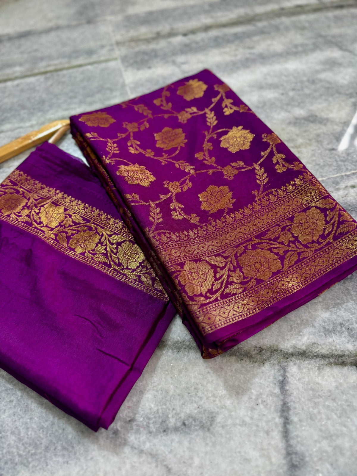 Banarasi Katan Silk Saree with Antique Zari Weaving - BKAZP01