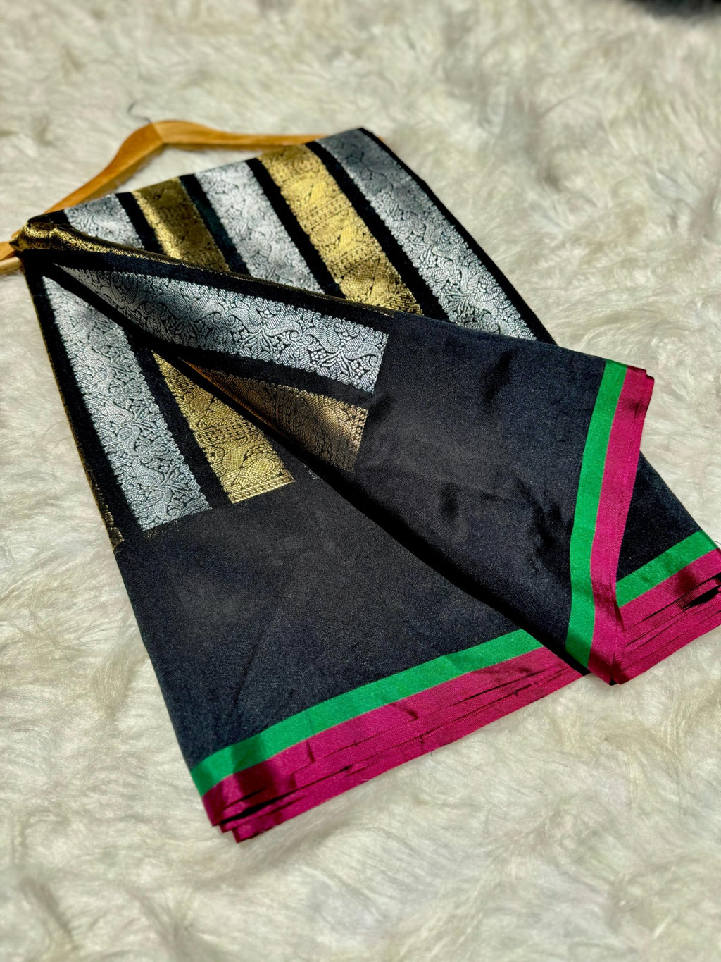 Banarasi Soft Katan Silk Saree with Gold & Silver Zari Weave - ABSKGS1
