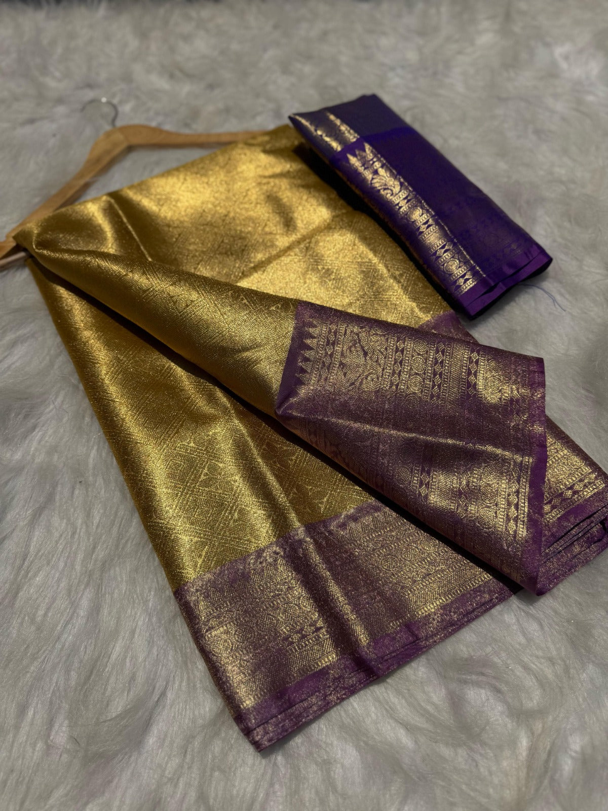 Banarasi Soft Tissue Silk Saree - BSTZWM1