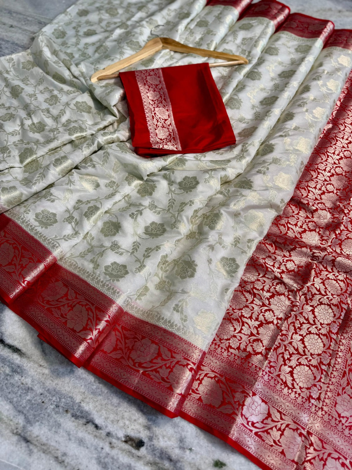 Banarasi Katan Warm Silk Saree with Zari Jangla Weaving -  BAKRW01