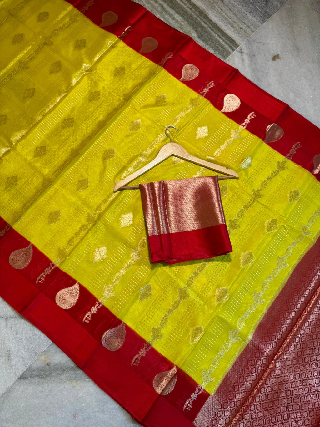 Banarasi Double Dupion Soft Silk Saree with Zari Butta Weaving - BADDYR01