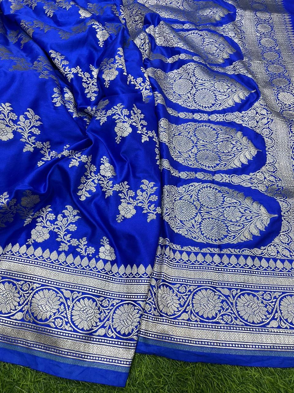 Premium Mashru Silk Saree with Vintage Ada Zari Weave - AMVZB3
