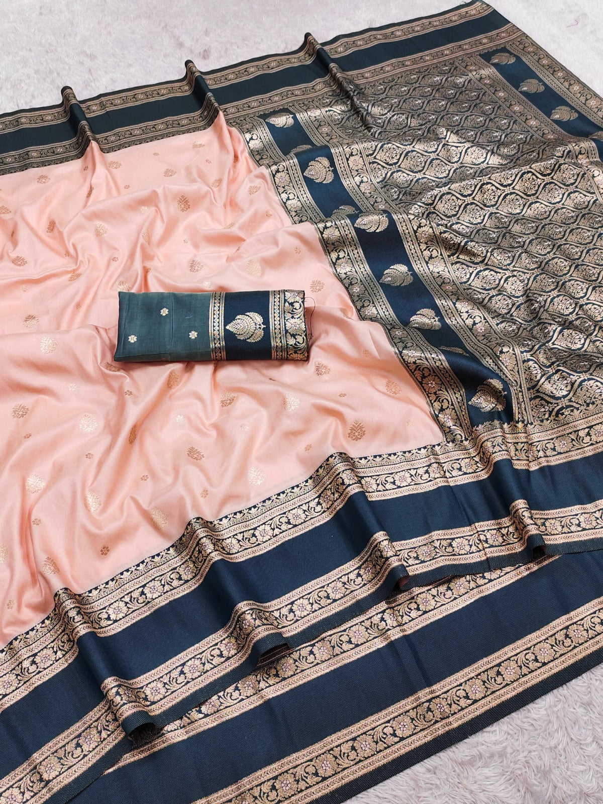 Banarasi Silk Saree with Gold Zari Butta & Heavy Paisley Pallu - BHPPG07