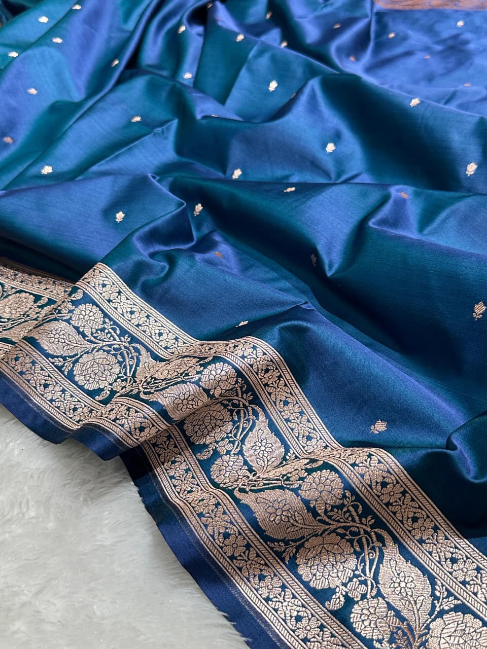 Banarasi Mashru Katan Silk Saree with Butti Zari Weaving - AMKZBB3