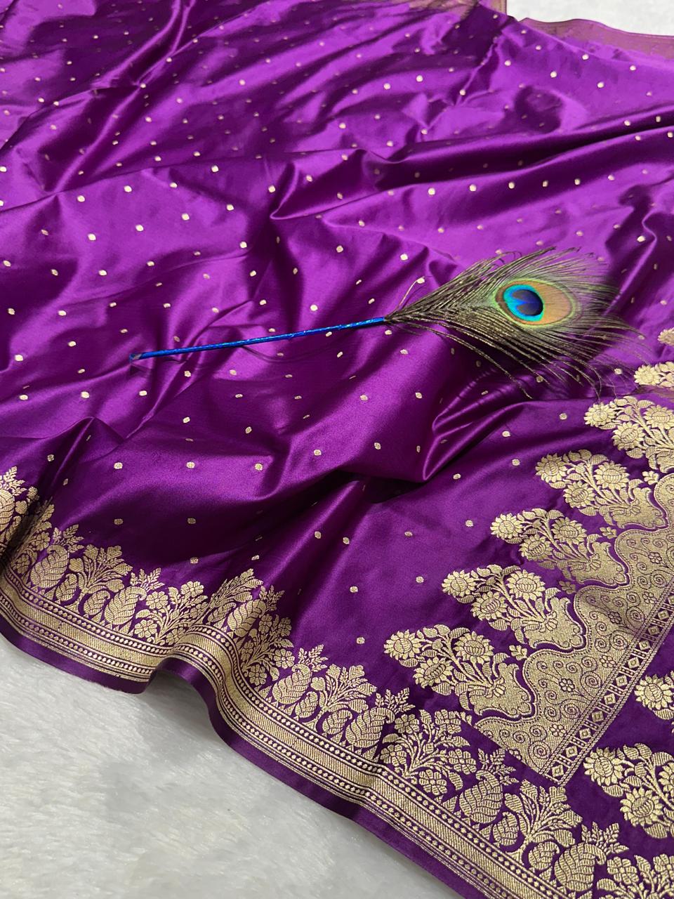 Banarasi Mashru Katan Silk Saree with Butti Zari Weaving - AMKP02