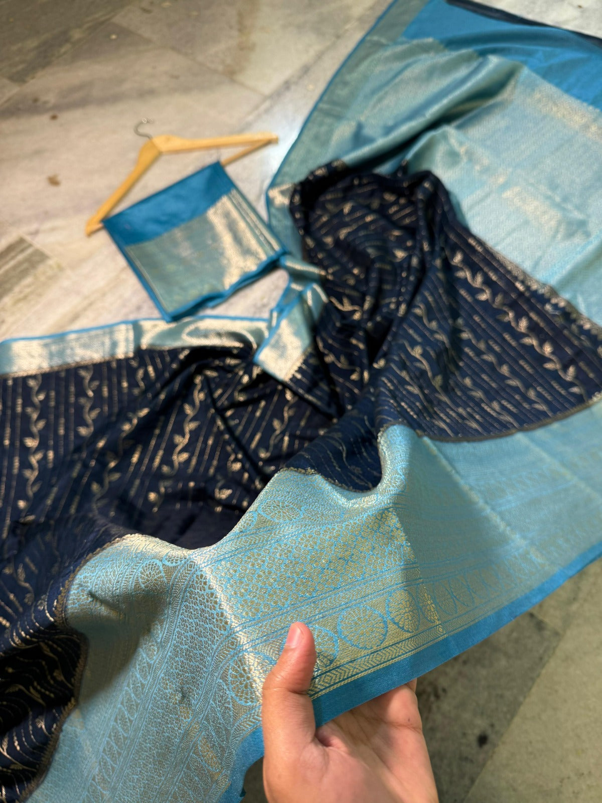 Banarasi Semi-Chiffon Silk Saree Gold Zari Ada Weaving - BSCRNB4