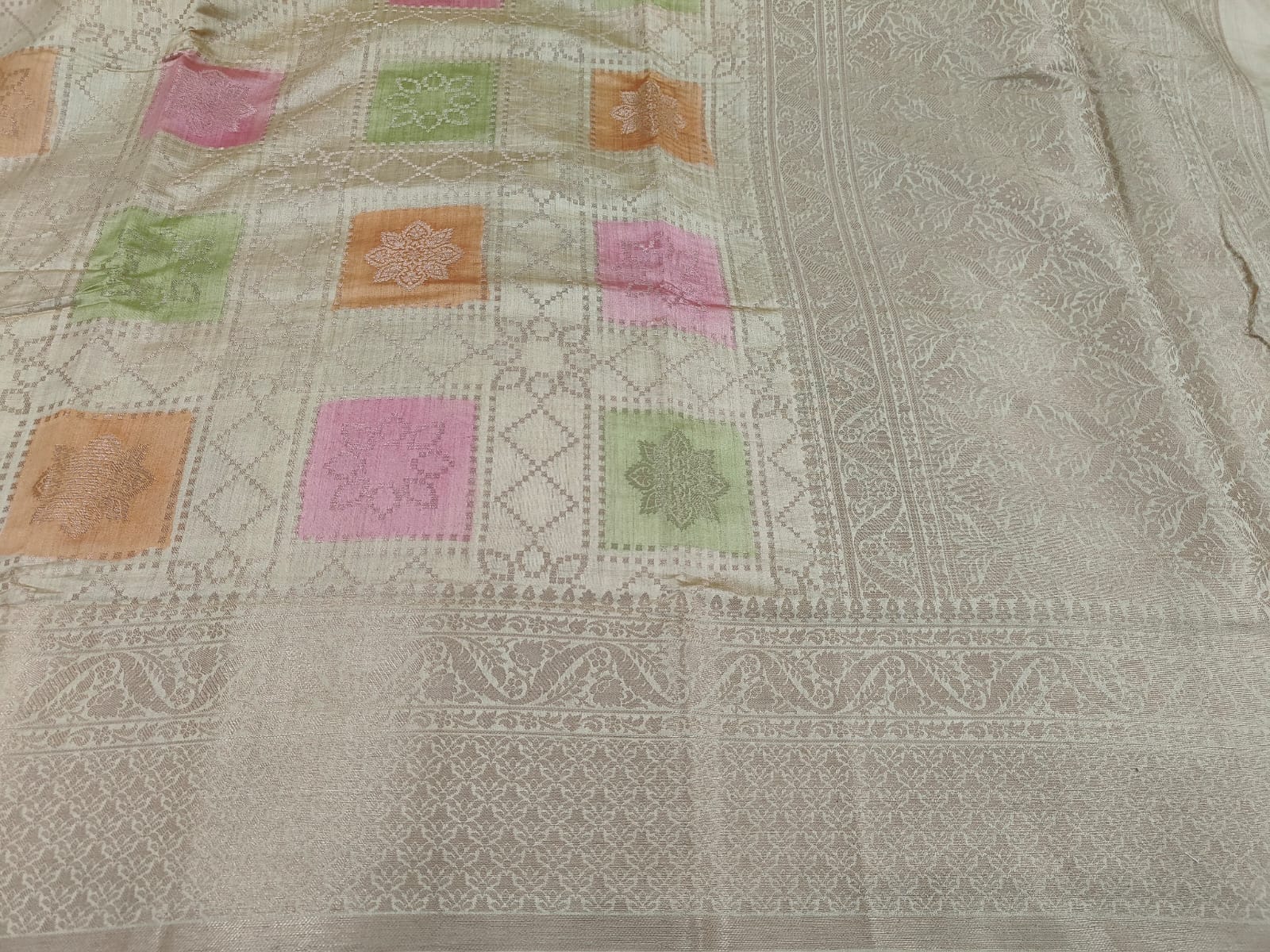 Pure Banarasi Mulberry Chiniya Silk Saree Silkmark Certified - AKMC004