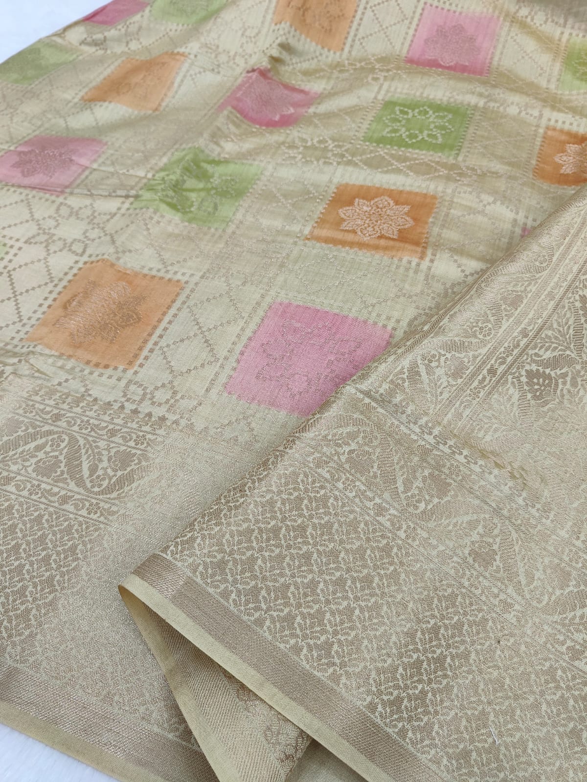 Pure Banarasi Mulberry Chiniya Silk Saree Silkmark Certified - AKMC004