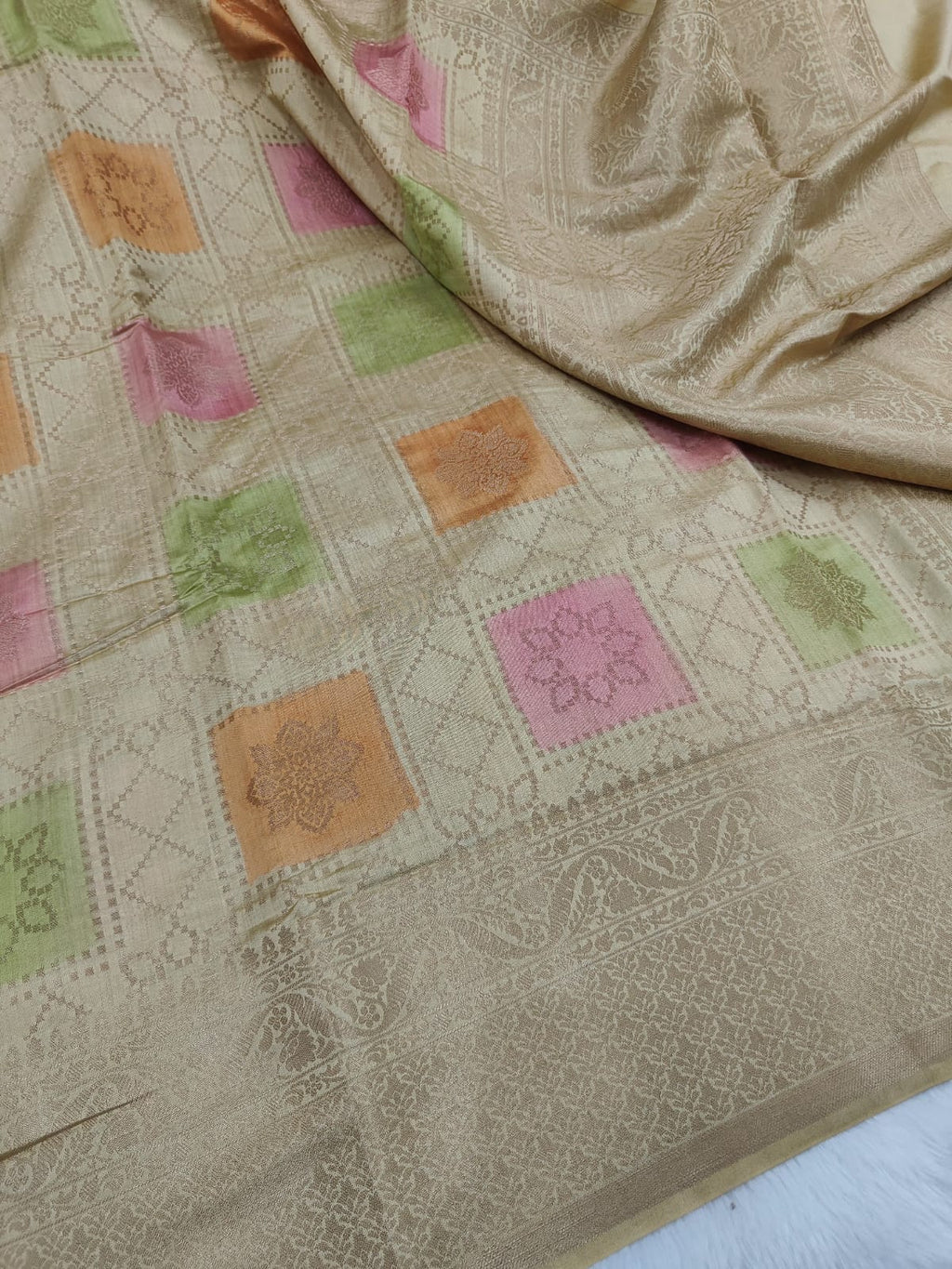 Pure Banarasi Mulberry Chiniya Silk Saree Silkmark Certified - AKMC004