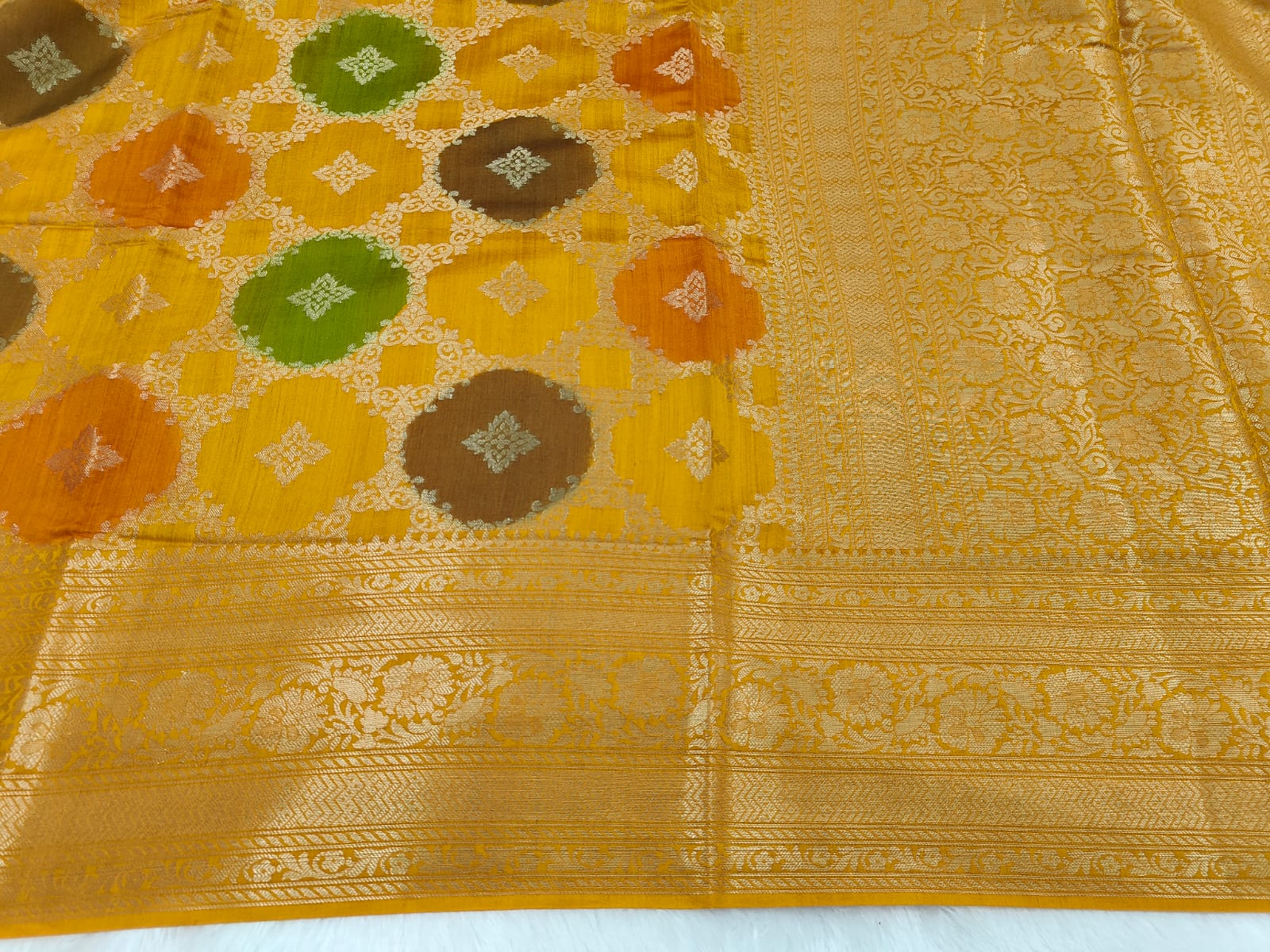 Pure Banarasi Mulberry Chiniya Silk Saree Silkmark Certified - AKMC005