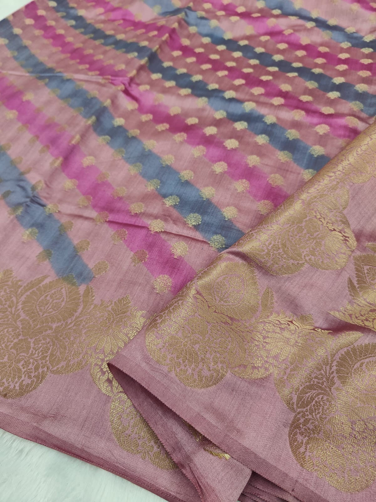 Pure Banarasi Mulberry Chiniya Silk Saree Silkmark Certified - AKMC012