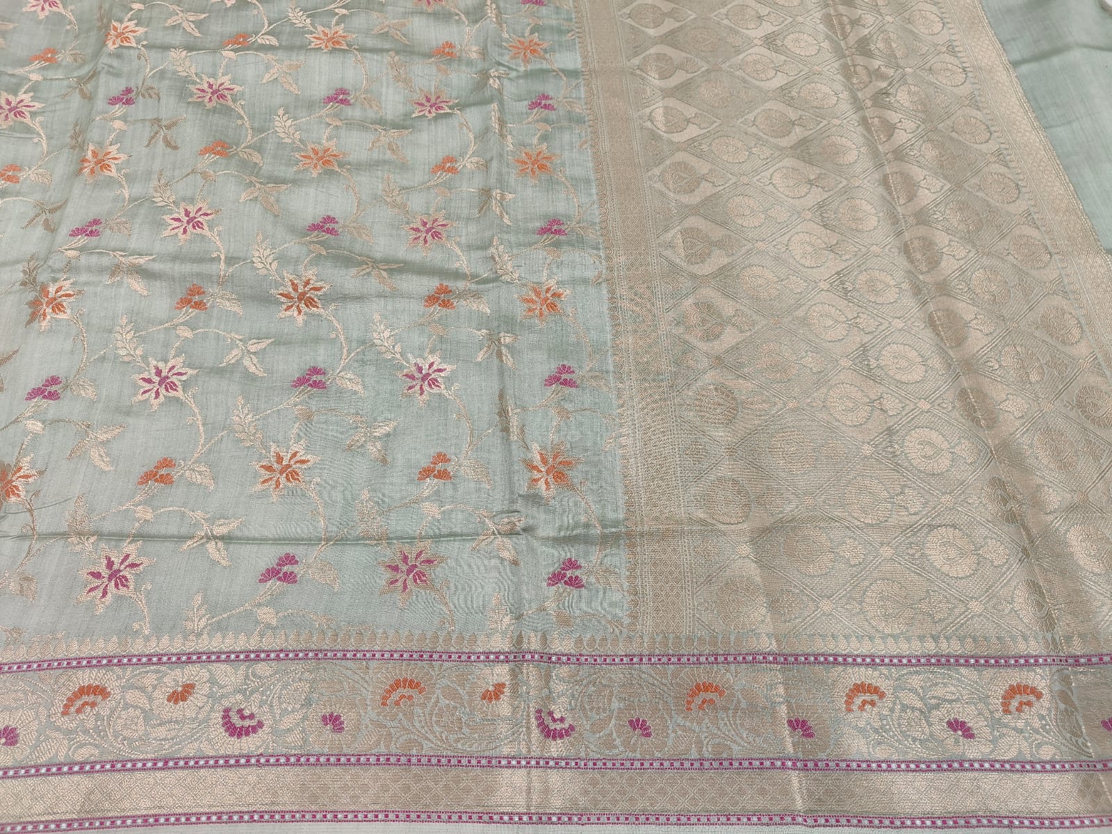 Pure Banarasi Mulberry Chiniya Silk Saree Silkmark Certified - AKMC010