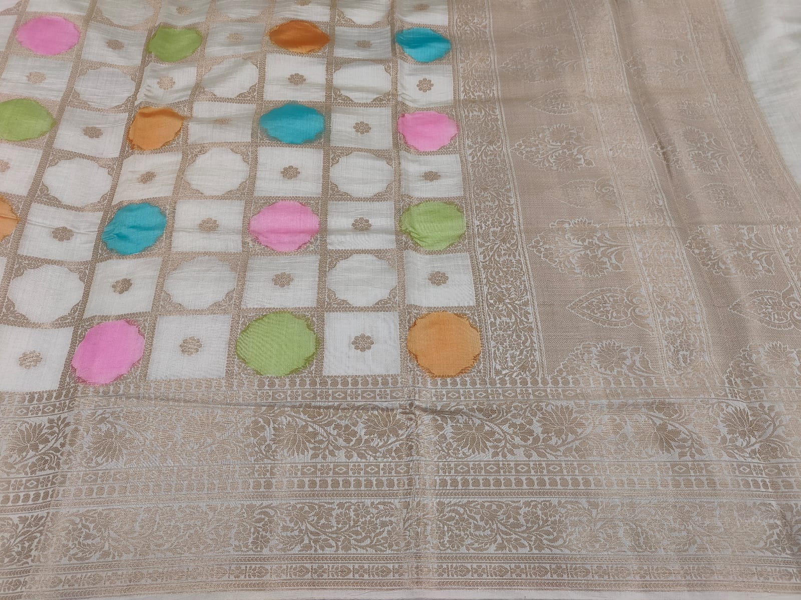 Pure Banarasi Mulberry Chiniya Silk Saree Silkmark Certified - AKMC007